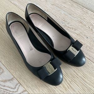 Vara Bow Pumps